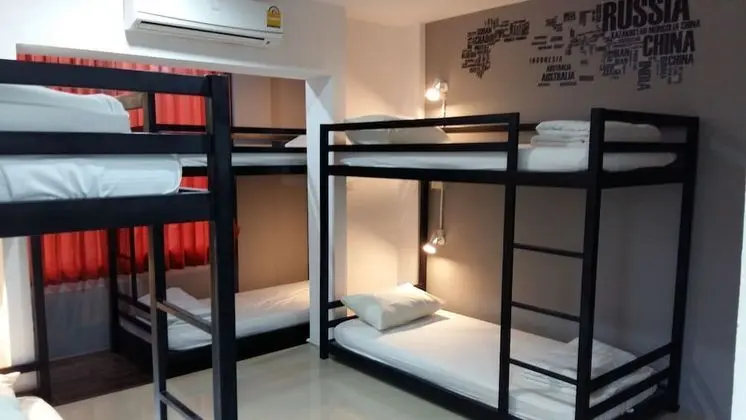 Mixed Dormitory, Shared Bathroom (4 Beds)