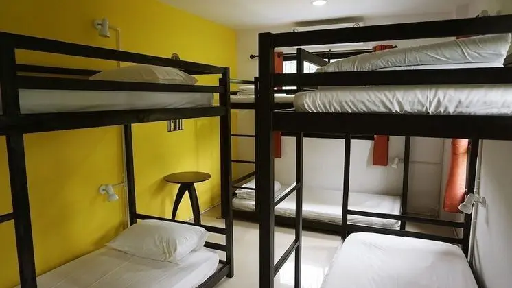 Mixed Dormitory, Shared Bathroom (4 Beds)