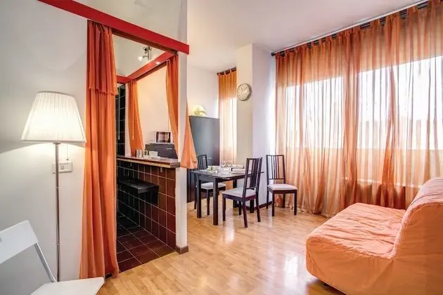 Apart Daire, 1 Yatak Odası (Via Appia Nuova 37)