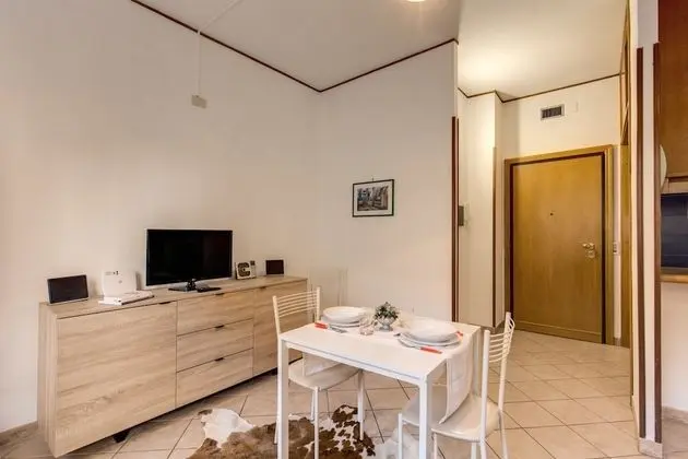 Apart Daire, 1 Yatak Odası (Via Appia Nuova 37)