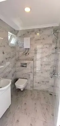 Apart Oda Balkonlu