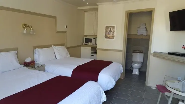 Standard Oda, 2 Çift Kişilik Yatak
