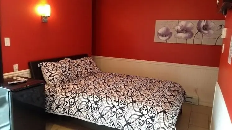 Classic Tek Büyük Yataklı Oda