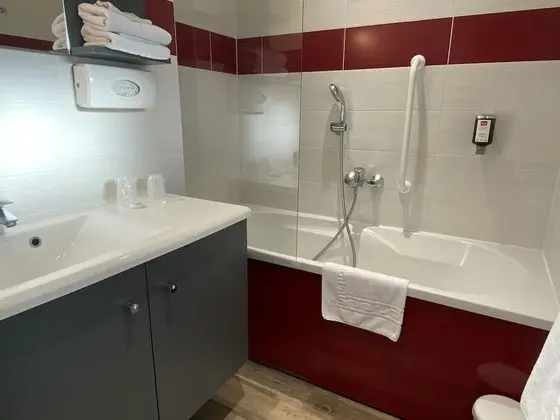 Comfort Tek Büyük Yataklı Oda