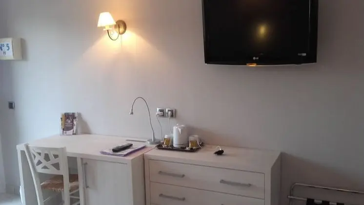 Standard Tek Büyük Yataklı Oda