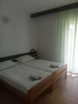Dört Kişilik Oda, Balkon
