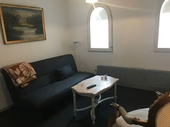 Dört Kişilik Oda, Sigara İçilmez