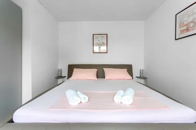 Apart Daire, 1 Yatak Odası, Teras, Havuz Kenarı