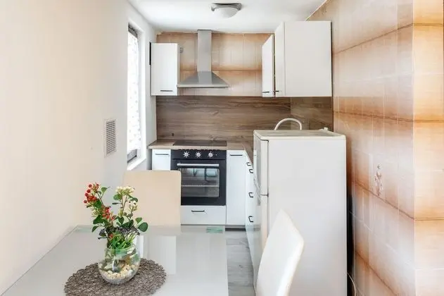 Apart Daire, 1 Yatak Odası, Teras, Havuz Kenarı