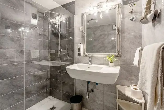 Apart Daire, 1 Yatak Odası, Teras, Havuz Kenarı