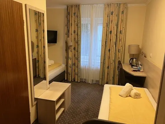 Comfort Tek Büyük Yataklı Oda