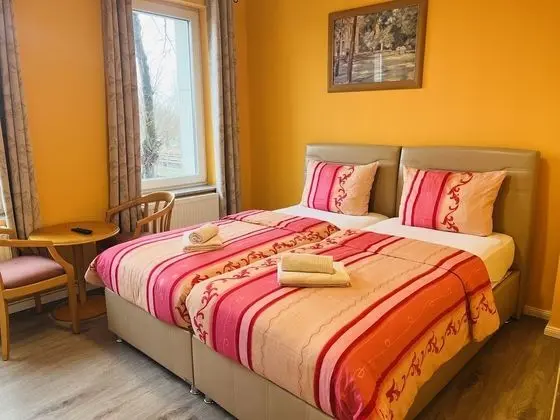 Tek Büyük veya İki Ayrı Yataklı Oda