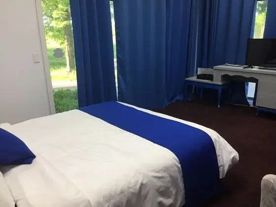 Basic Üç Kişilik Oda
