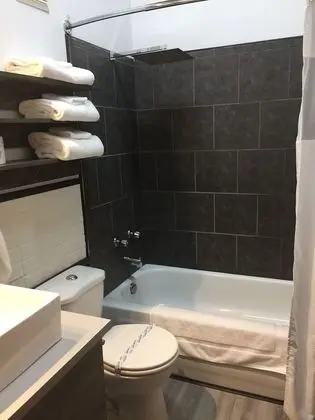 Basic Üç Kişilik Oda