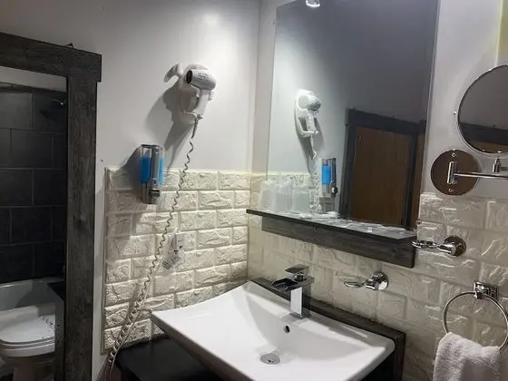 Standard Oda, 2 Çift Kişilik Yatak, Engellilere Uygun, Sigara İçilmez