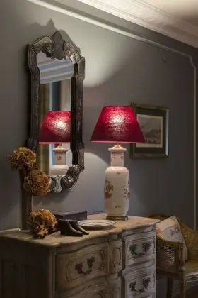 Süit, 1 Çift Kişilik Yatak, Köşe