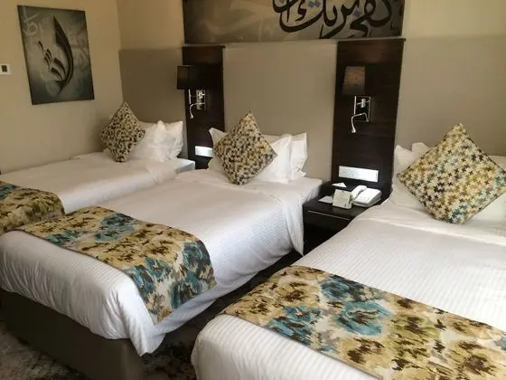 Standard Room with Three Single Beds