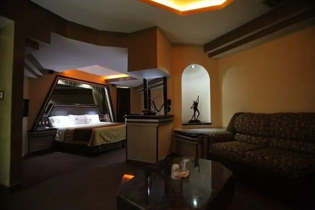 Deluxe Süit, 1 En Büyük (King) Boy Yatak