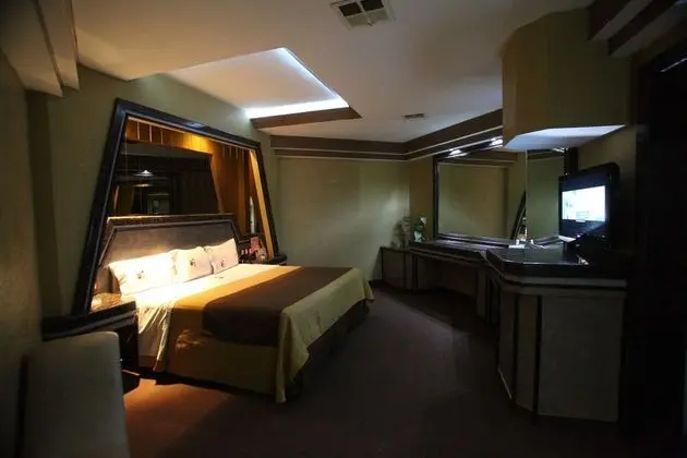 Standard Süit, 1 En Büyük (King) Boy Yatak