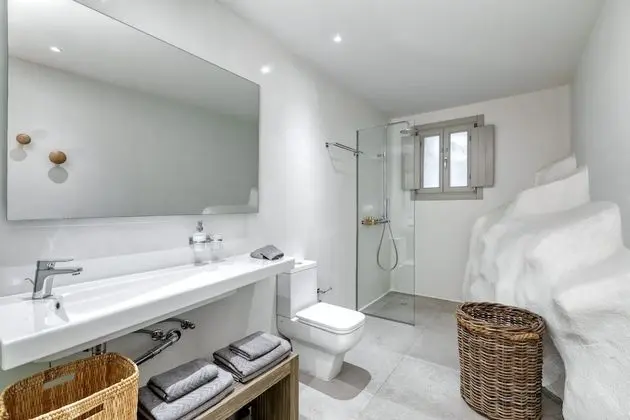 Executive Villa, 5 Bedrooms, Private Heated Pool, Sea View (M Four)