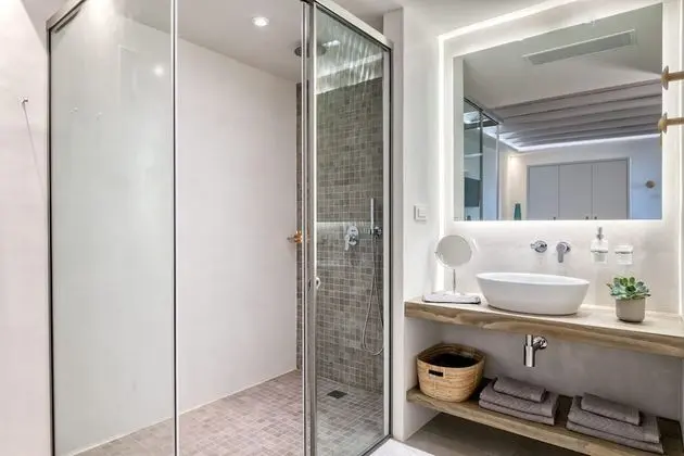 Executive Villa, 5 Bedrooms, Private Heated Pool, Sea View (M Four)