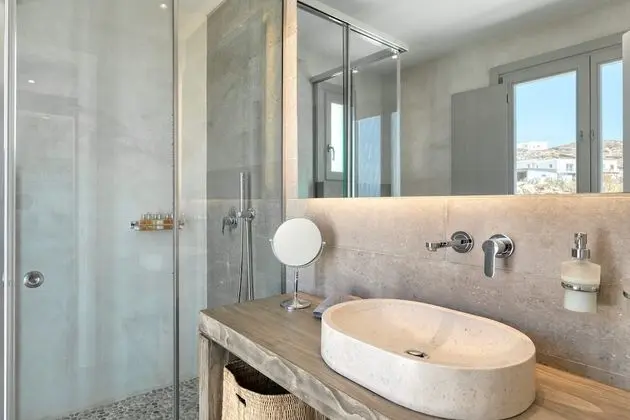 Executive Villa, 5 Bedrooms, Private Heated Pool, Sea View (M Four)