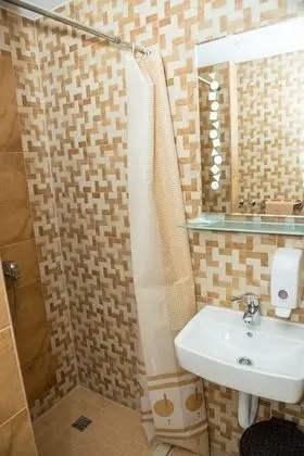 Tek Büyük veya İki Ayrı Yataklı Oda, Balkon