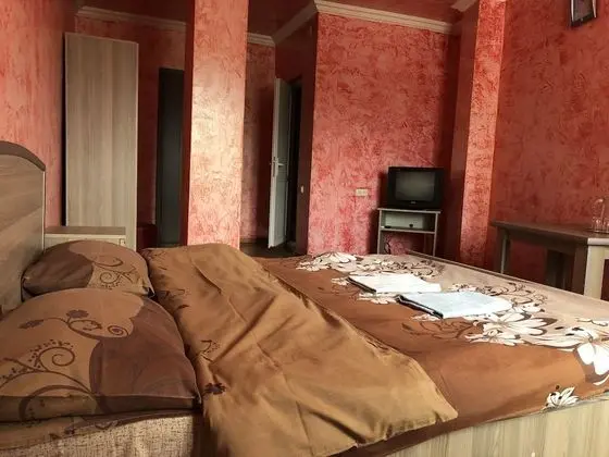 Tek Büyük Yataklı Oda, Dağ Manzaralı