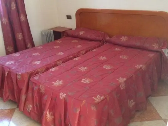 İki Ayrı Yataklı Oda, 2 Tek Kişilik Yatak, Bahçe Manzaralı