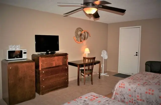 Classic Tek Büyük Yataklı Oda, 2 Büyük (Queen) Boy Yatak