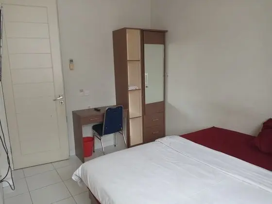 Standard Tek Büyük Yataklı Oda