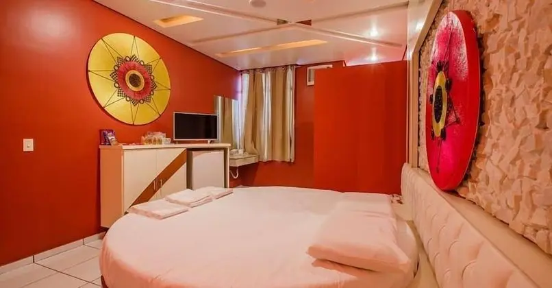 Tek Büyük Yataklı Oda (Luxo)