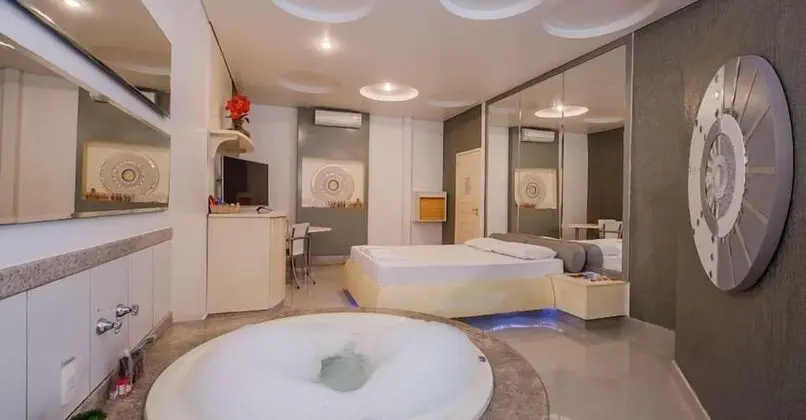 Tek Büyük Yataklı Oda (Super Luxo Extra)