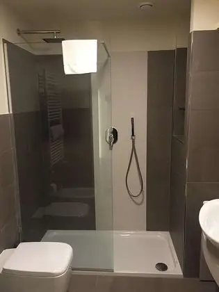 Superior Oda, 1 Büyük (Queen) Boy Yatak, Sigara İçilmez (Converts to 2 Twin Beds)