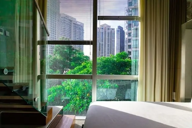 Loft Gallery Room (One Large Double Bed)