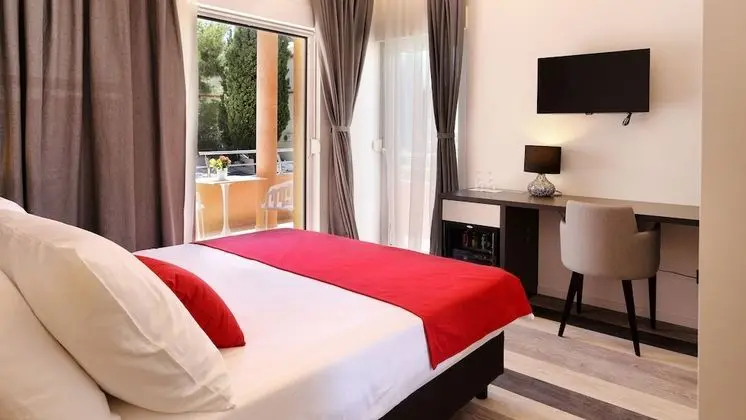 Deluxe Tek Büyük Yataklı Oda, Balkon