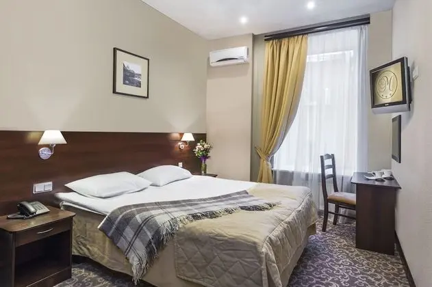 Standard Tek Büyük Yataklı Oda