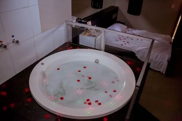 Luxury Tek Büyük Yataklı Oda (SUITE MASTER SEM SAUNA)