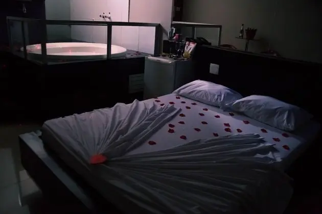 Luxury Tek Büyük Yataklı Oda (SUITE MASTER SEM SAUNA)