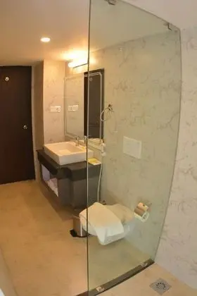 Deluxe Tek Büyük veya İki Ayrı Yataklı Oda, 1 Çift Kişilik veya 2 Tek Kişilik Yatak, Şehir Manzaralı