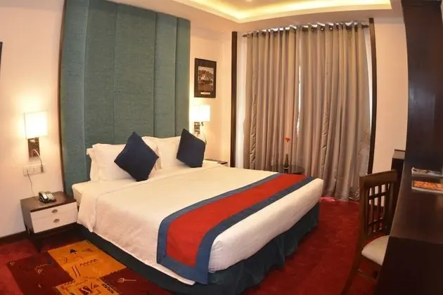 Deluxe Tek Büyük veya İki Ayrı Yataklı Oda, 1 Çift Kişilik veya 2 Tek Kişilik Yatak, Şehir Manzaralı