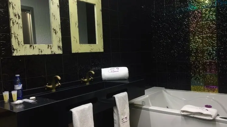 Tek Büyük Yataklı Oda, 1 En Büyük (King) Boy Yatak, Jakuzi