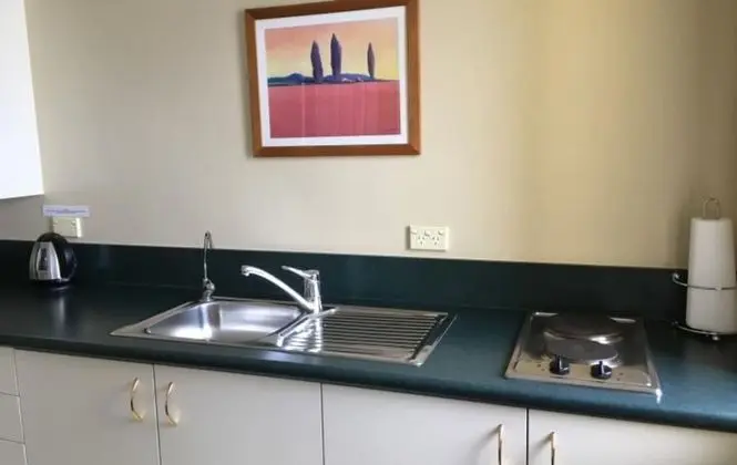 One Bedroom Twin