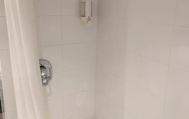 One Bedroom Twin