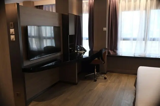Executive Süit, 1 En Büyük (King) Boy Yatak, Kısmi Deniz Manzaralı