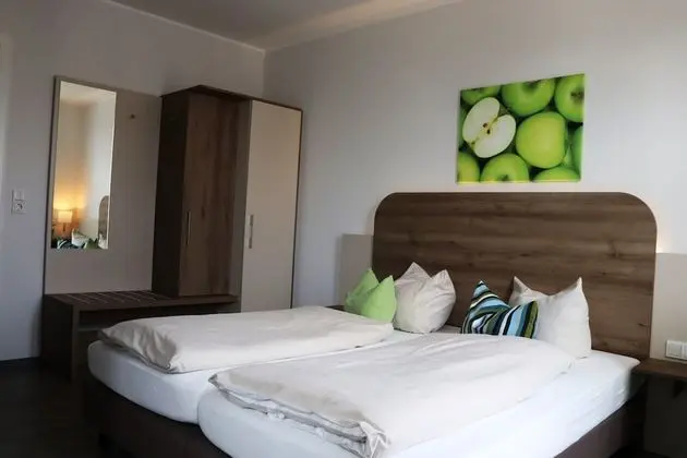 Tek Büyük veya İki Ayrı Yataklı Oda