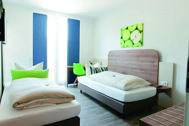 Tek Büyük veya İki Ayrı Yataklı Oda