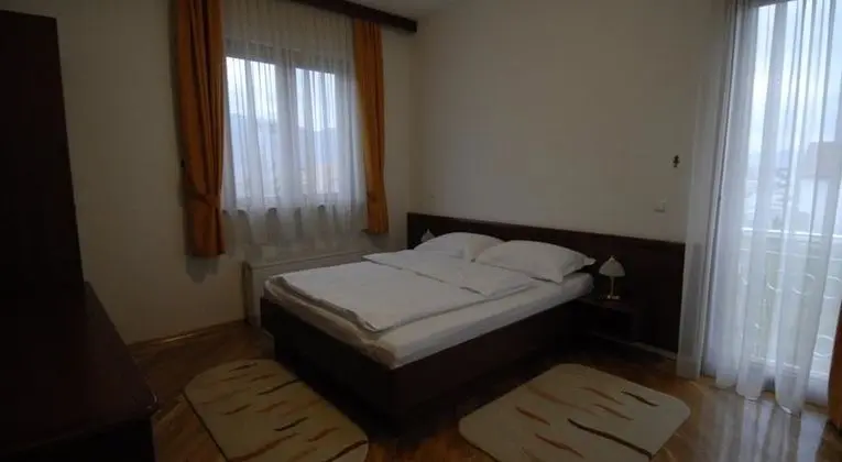 Üçlü Standard