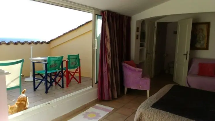 Family Oda, Sigara İçilmez