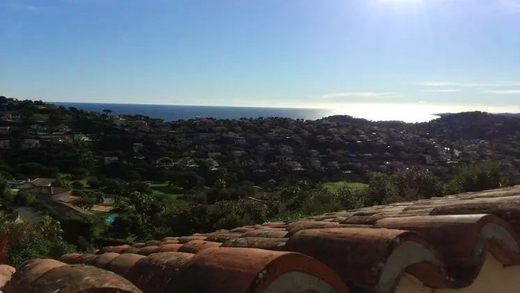 Family Oda, Sigara İçilmez